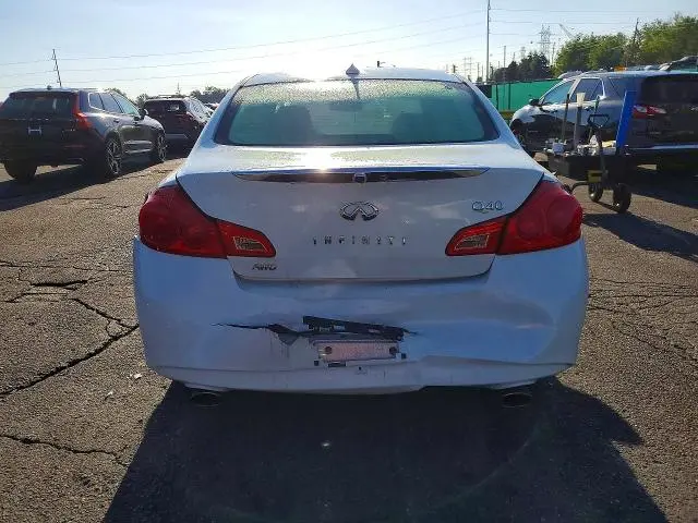 2015 INFINITI Q40 BASE  