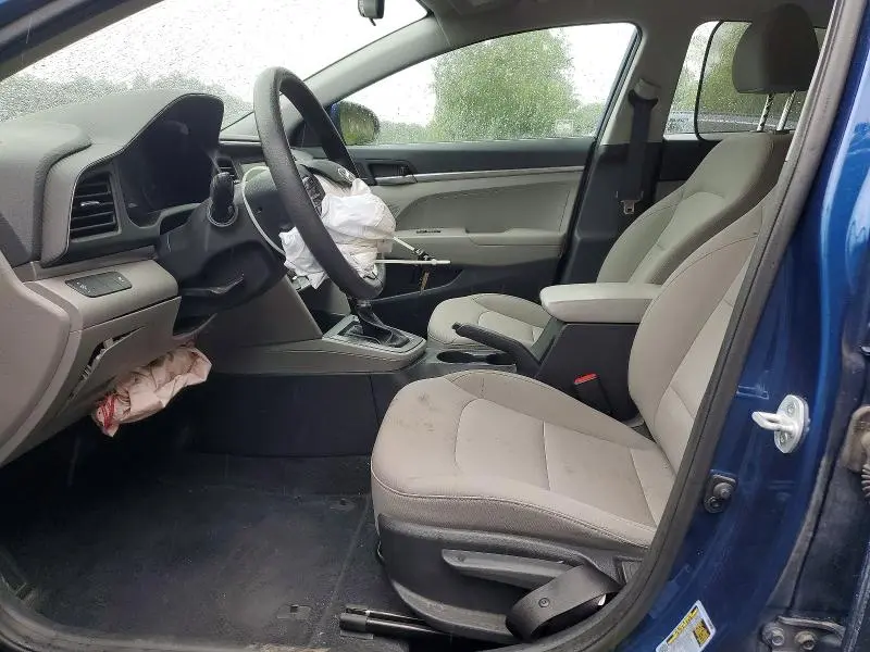2019 HYUNDAI ELANTRA SE  