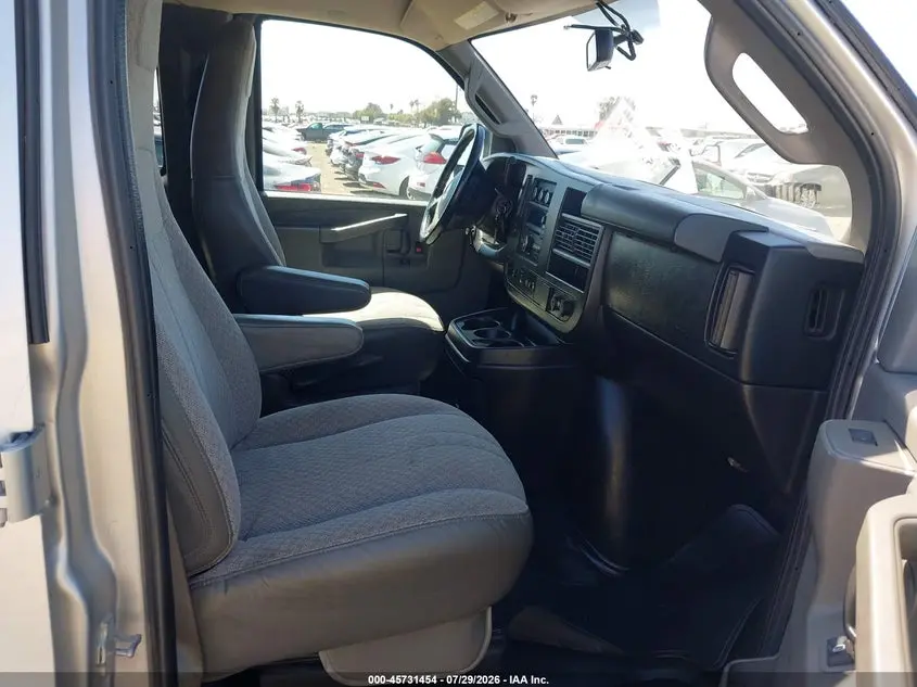 2018 CHEVROLET EXPRESS 3500 LT