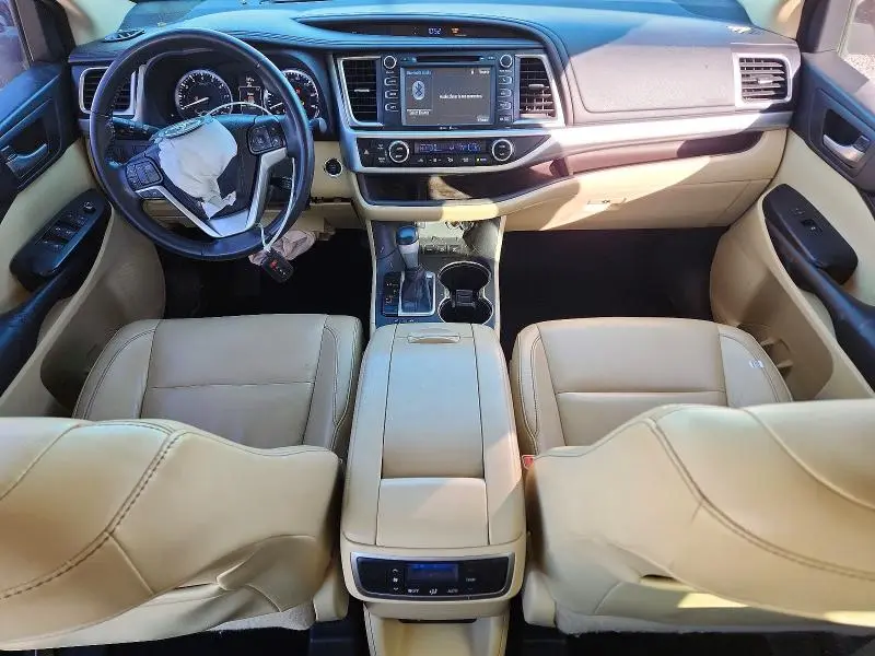 2015 TOYOTA HIGHLANDER XLE  