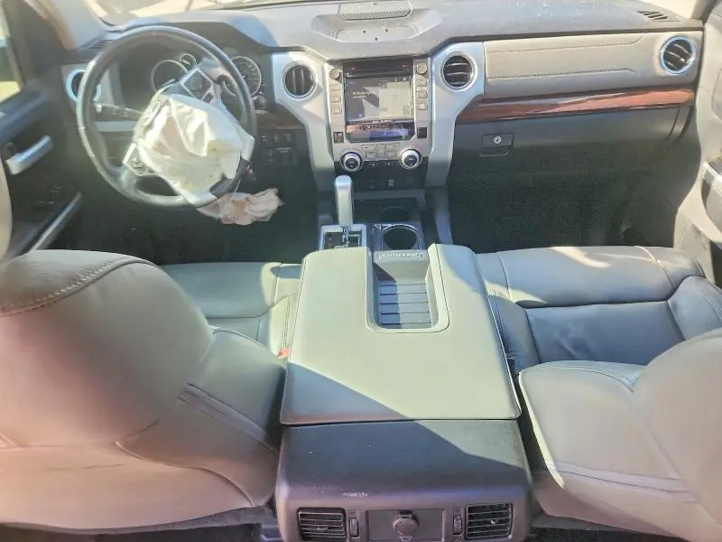 2017 TOYOTA TUNDRA CREWMAX LIMITED  