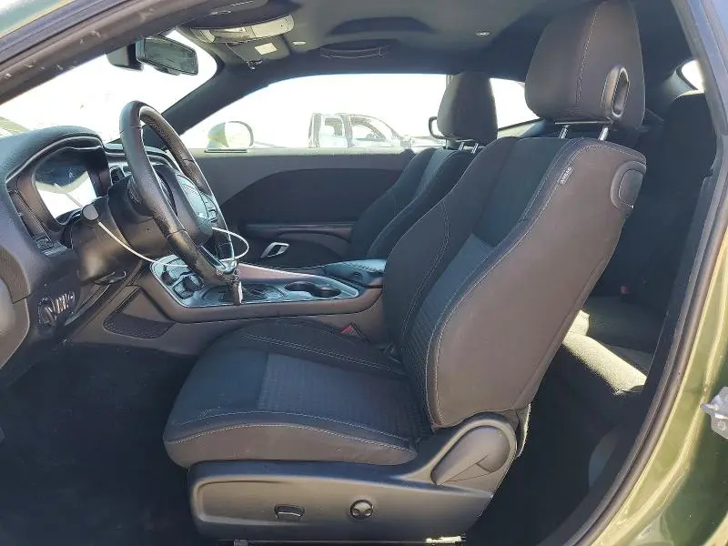 2022 DODGE CHALLENGER SXT  
