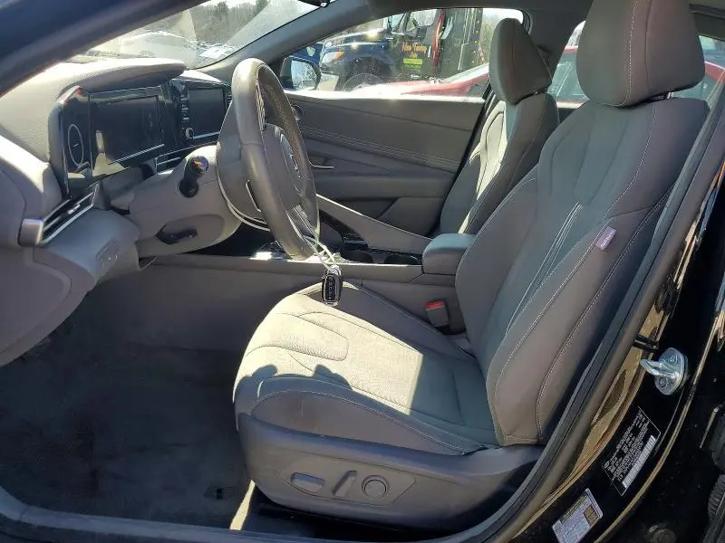 2021 HYUNDAI ELANTRA SEL  