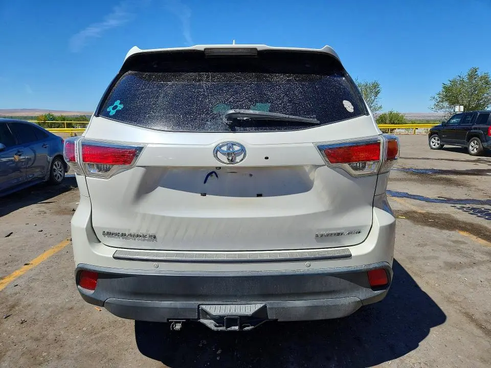 2016 TOYOTA HIGHLANDER LIMITED  