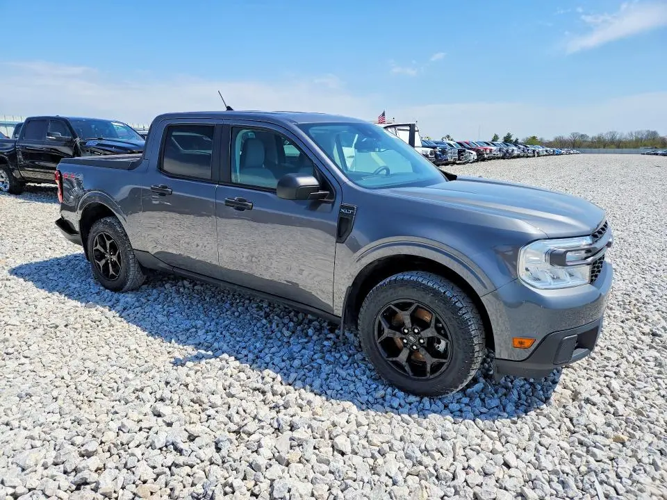 2023 FORD MAVERICK XL  