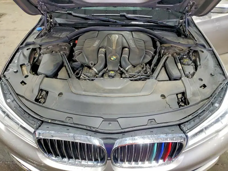 2016 BMW 750 XI  
