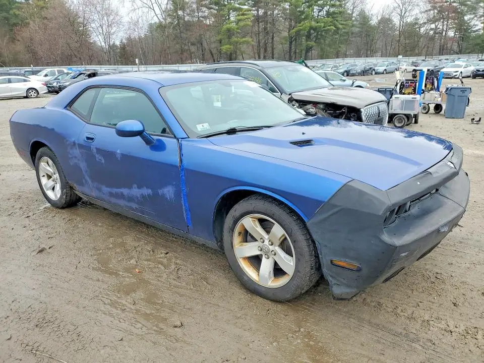 2010 DODGE CHALLENGER SE  