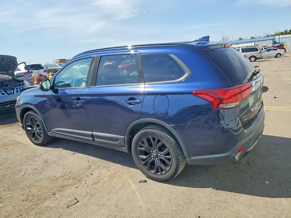 2018 MITSUBISHI OUTLANDER SE  