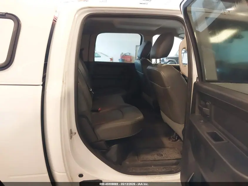 2020 RAM 1500 CLASSIC TRADESMAN  4X4 5'7 BOX