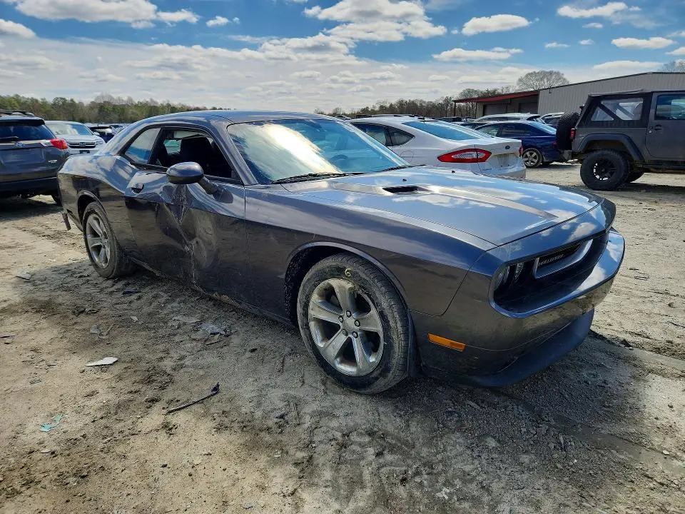 2014 DODGE CHALLENGER SXT  