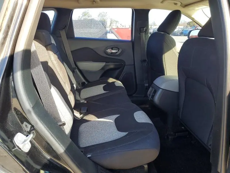 2014 JEEP CHEROKEE SPORT  