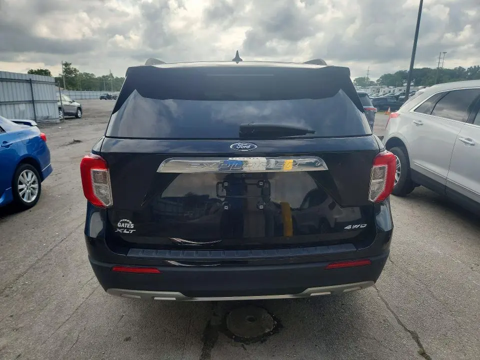 2022 FORD EXPLORER XLT  