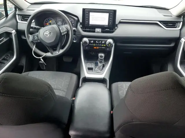 2021 TOYOTA RAV4 XLE  