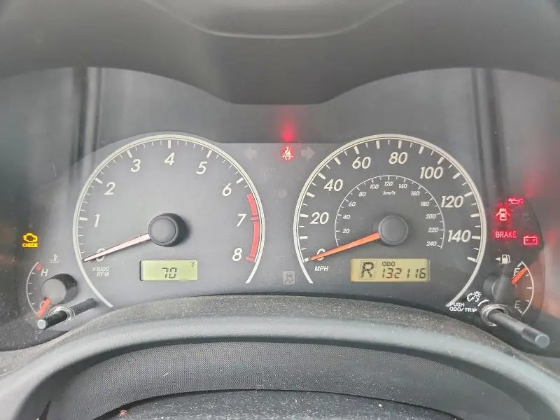2011 TOYOTA COROLLA LE  