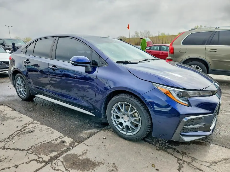 2022 TOYOTA COROLLA SE  