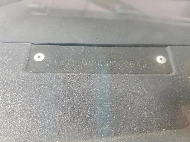 2012 MITSUBISHI OUTLANDER SE  