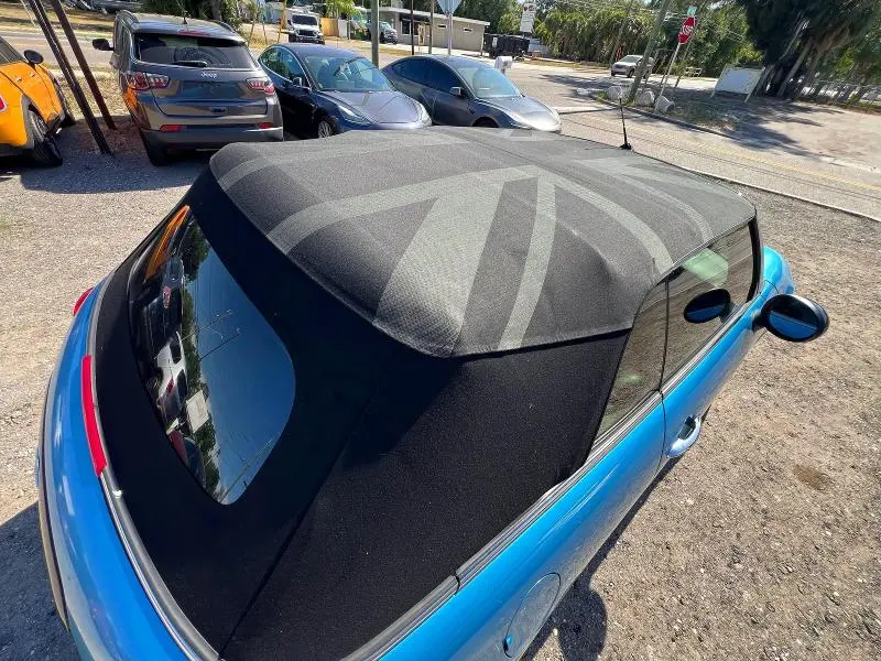 2016 MINI COOPER   