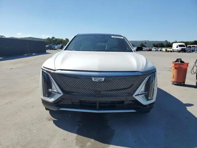 2024 CADILLAC LYRIQ LUXURY  