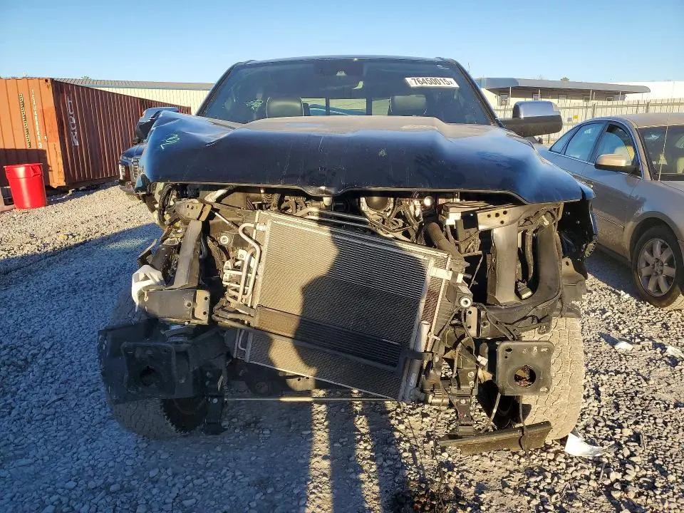 2019 RAM 1500 LARAMIE  