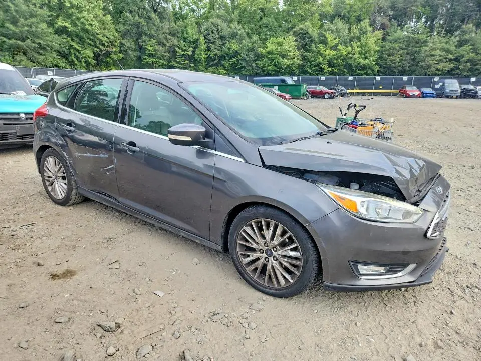 2016 FORD FOCUS TITANIUM  