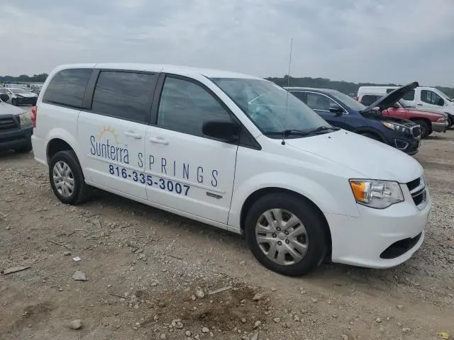 2017 DODGE GRAND CARAVAN SE  