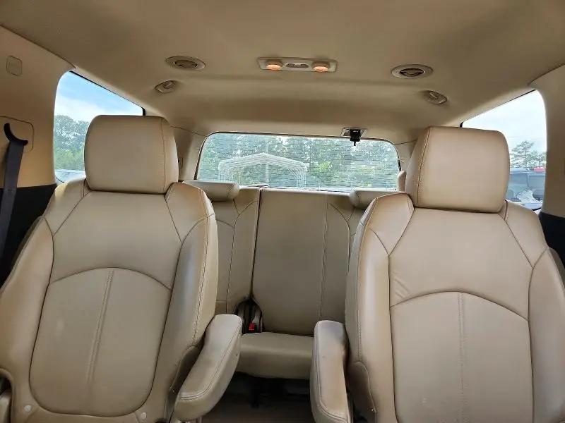 2011 GMC ACADIA SLT-1  