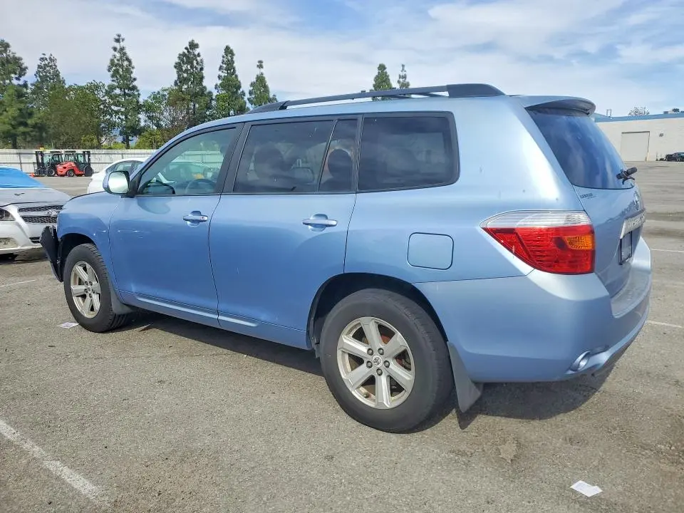 2010 TOYOTA HIGHLANDER SE  
