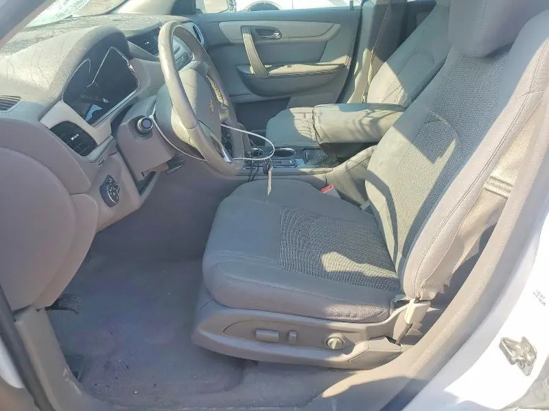 2017 CHEVROLET TRAVERSE LT  