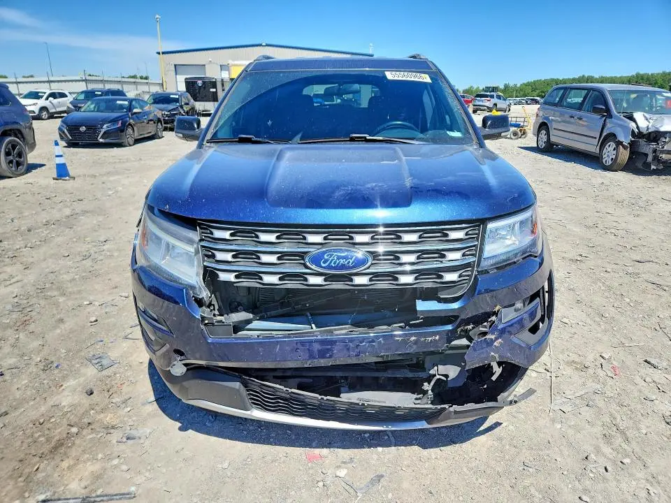 2017 FORD EXPLORER XLT  