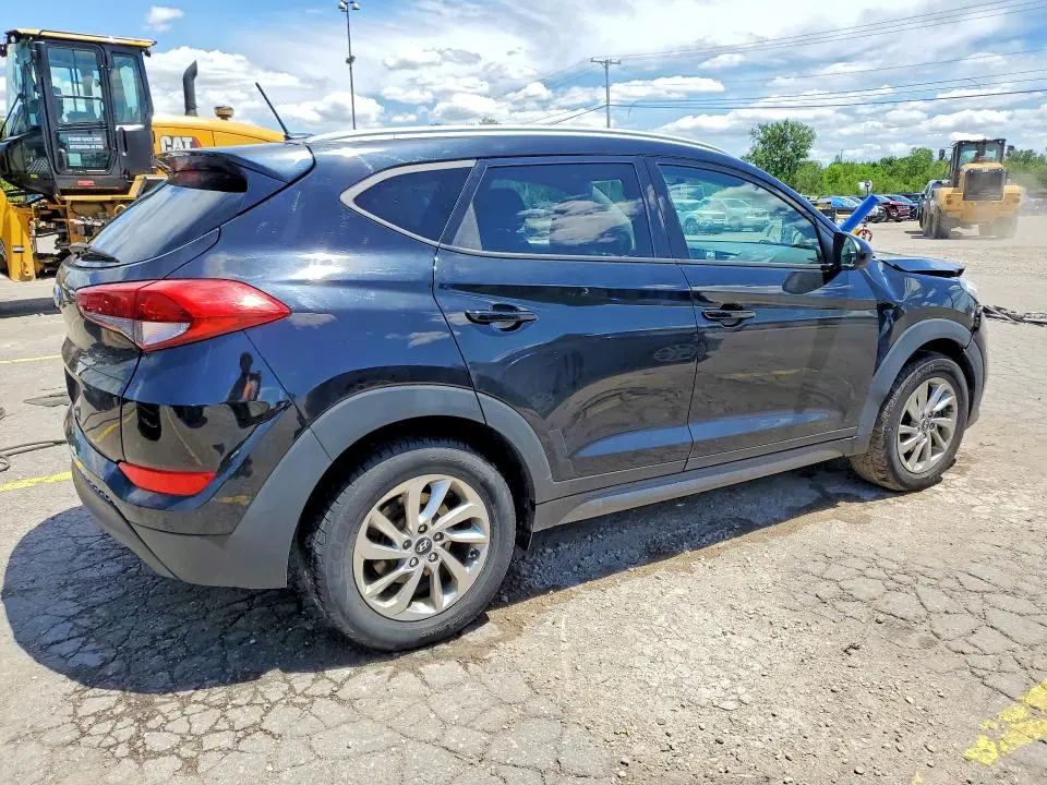 2016 HYUNDAI TUCSON SE  
