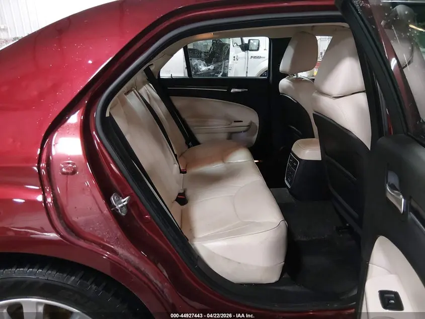2016 CHRYSLER 300C AWD