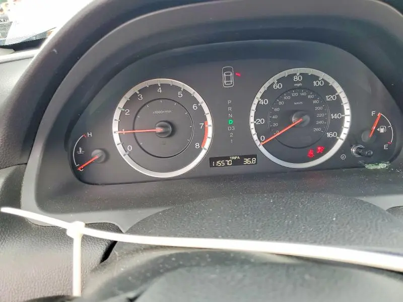 2011 HONDA ACCORD LXP  