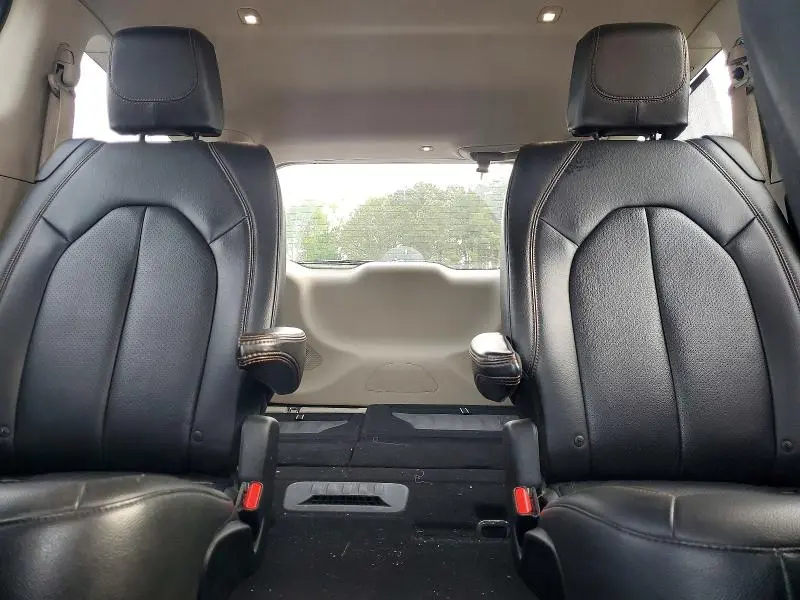2017 CHRYSLER PACIFICA TOURING L PLUS  
