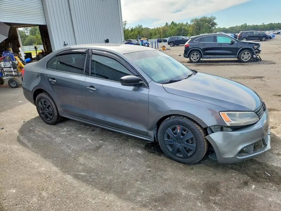 2012 VOLKSWAGEN JETTA BASE  