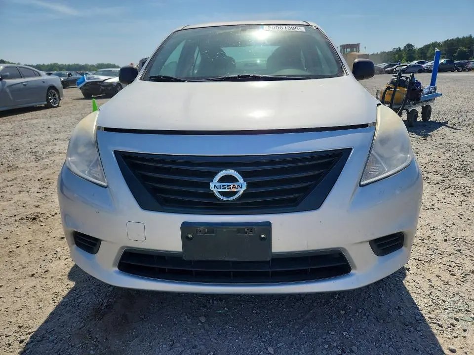 2013 NISSAN VERSA 1.6 S  