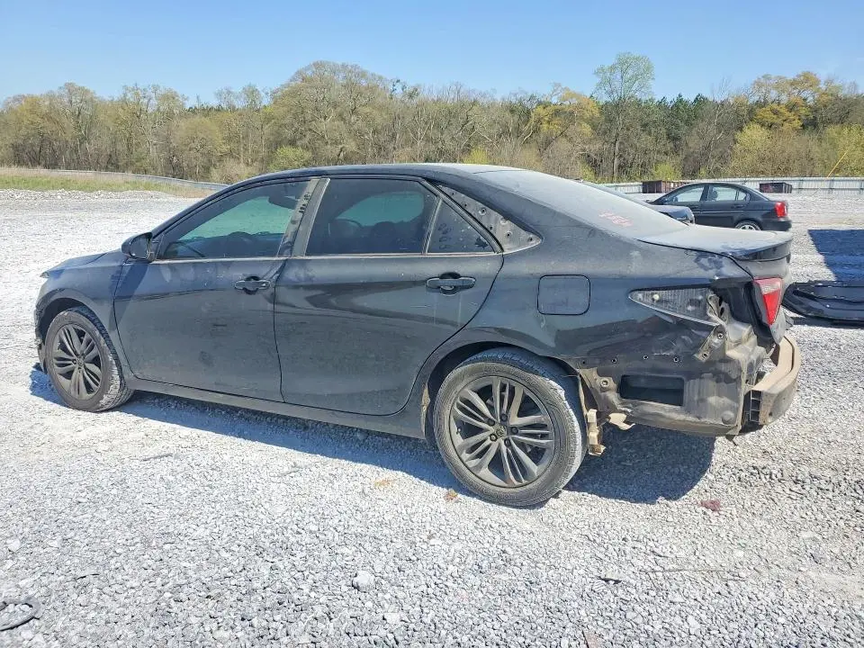 2017 TOYOTA CAMRY SE  