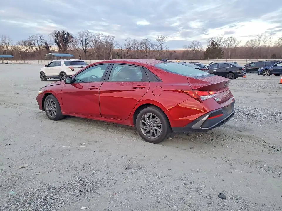 2024 HYUNDAI ELANTRA   