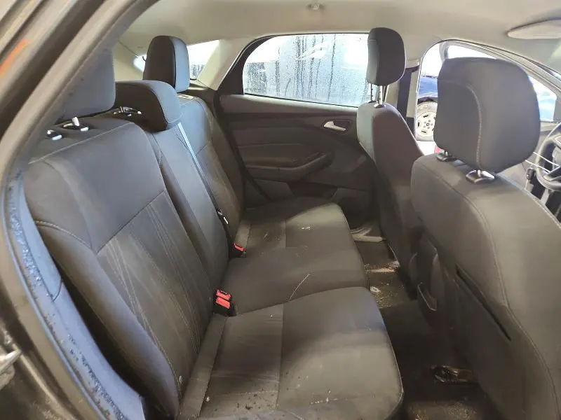 2018 FORD FOCUS SE  