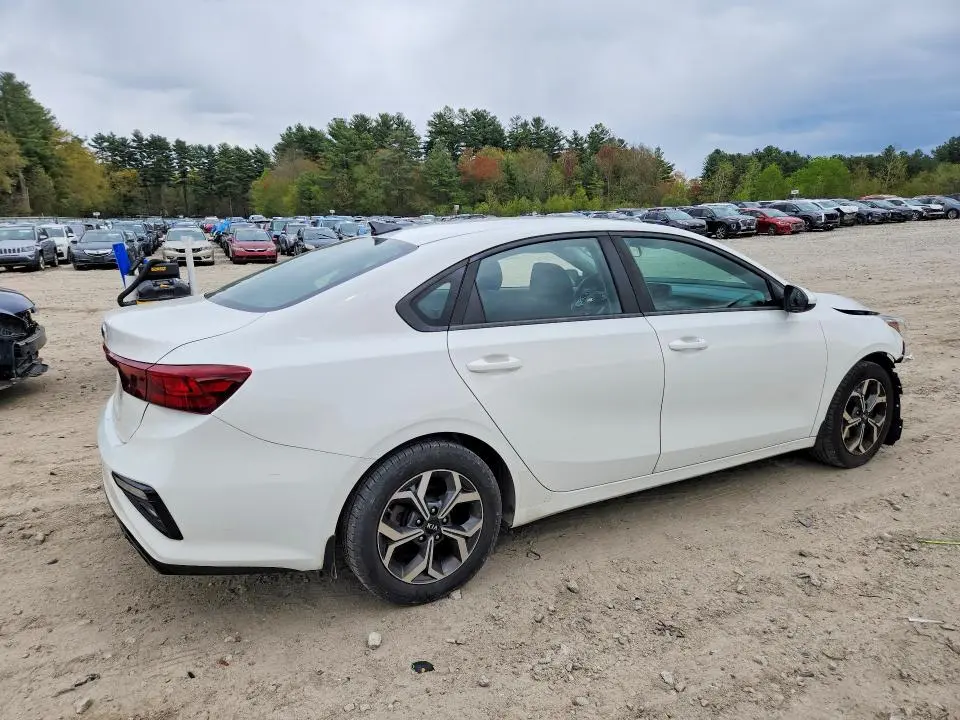 2019 KIA FORTE LXS  