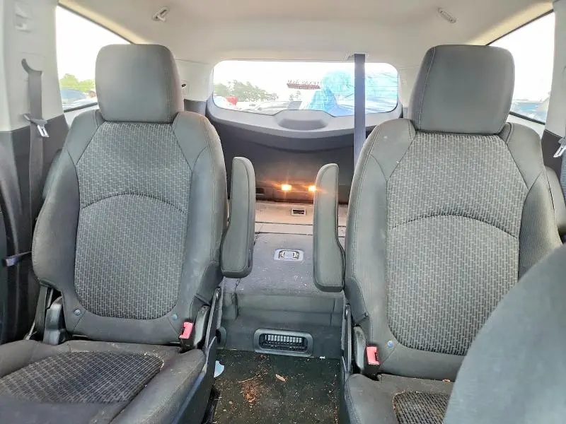 2012 CHEVROLET TRAVERSE LT  