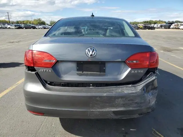 2013 VOLKSWAGEN JETTA SE  