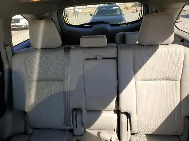 2015 TOYOTA HIGHLANDER LE  