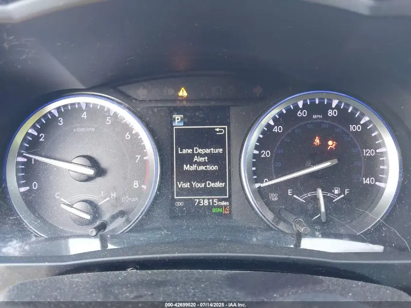 2018 TOYOTA HIGHLANDER SE