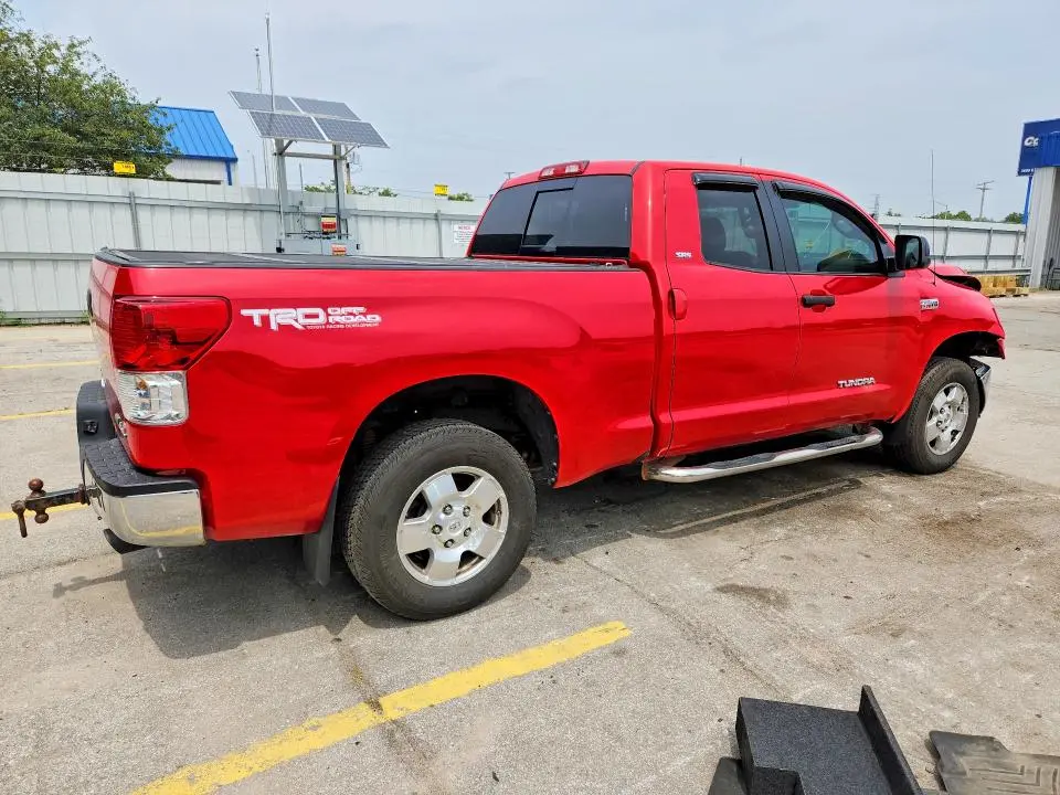 2011 TOYOTA TUNDRA DOUBLE CAB SR5  