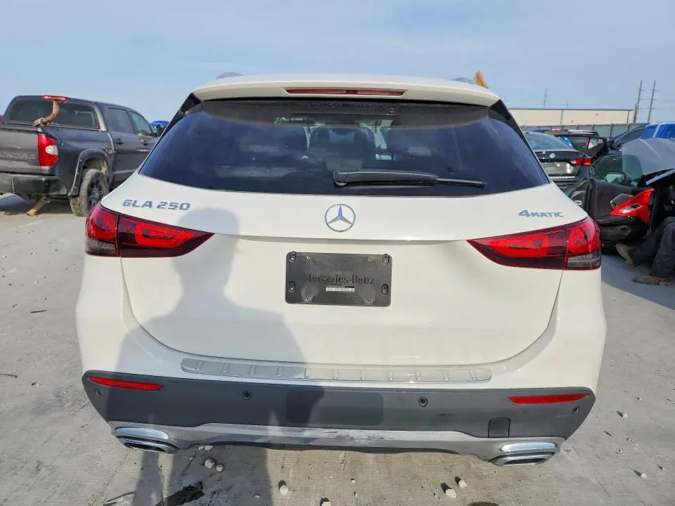 2023 MERCEDES-BENZ GLA 250 4MATIC  