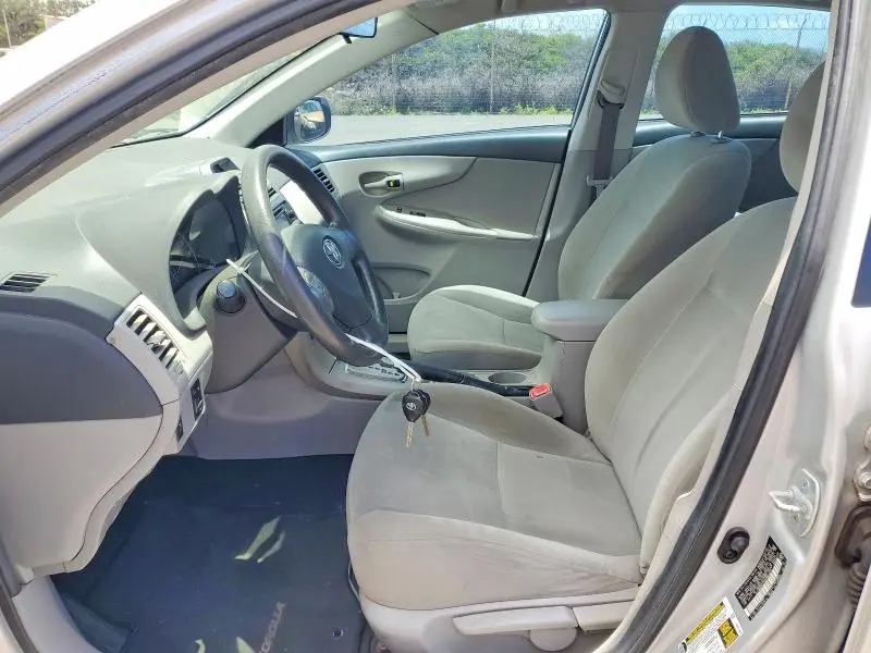 2013 TOYOTA COROLLA L  