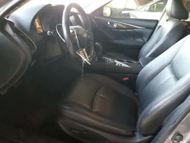 2018 INFINITI Q50 LUXE  