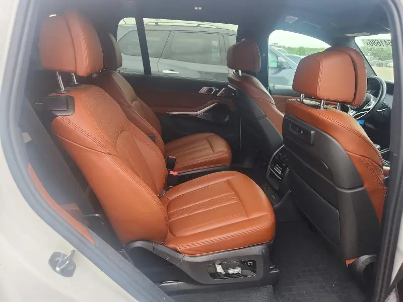 2020 BMW X7 M50I  