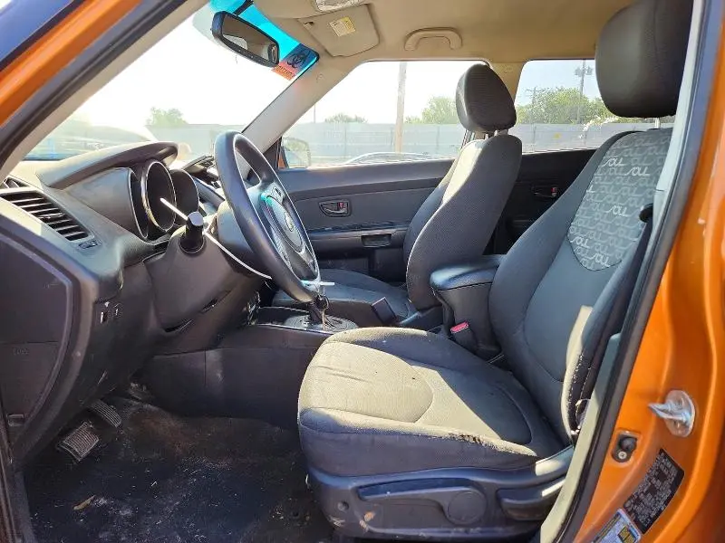 2011 KIA SOUL +  