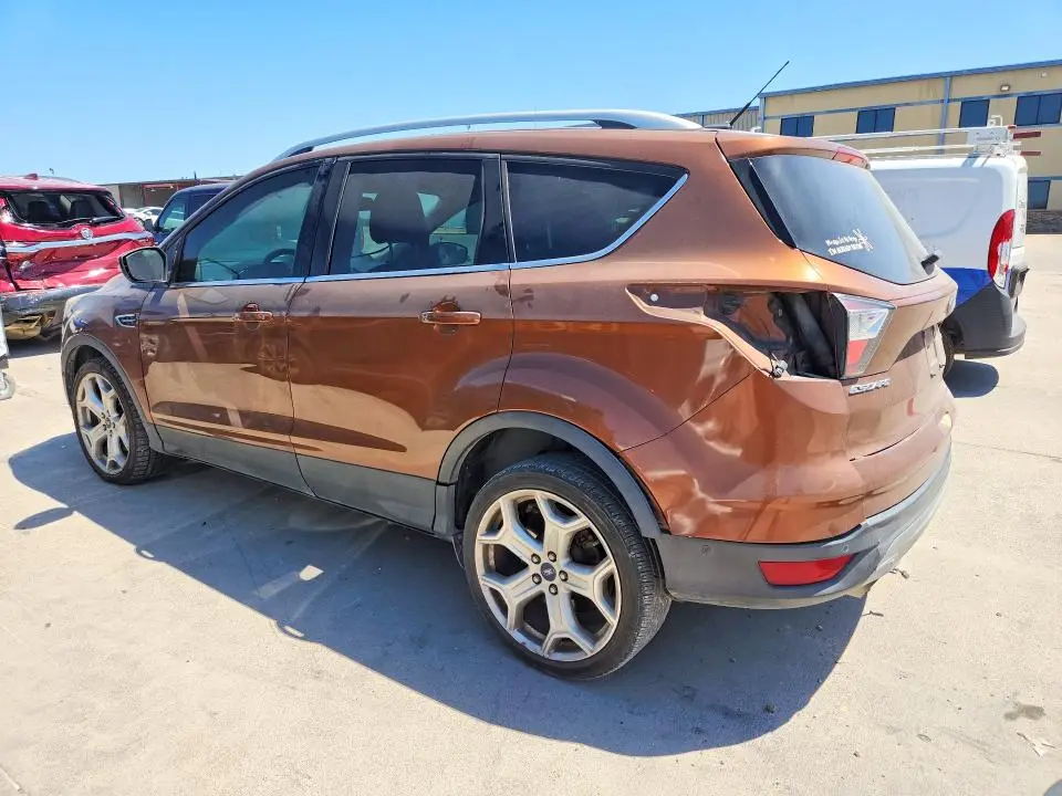 2017 FORD ESCAPE TITANIUM  